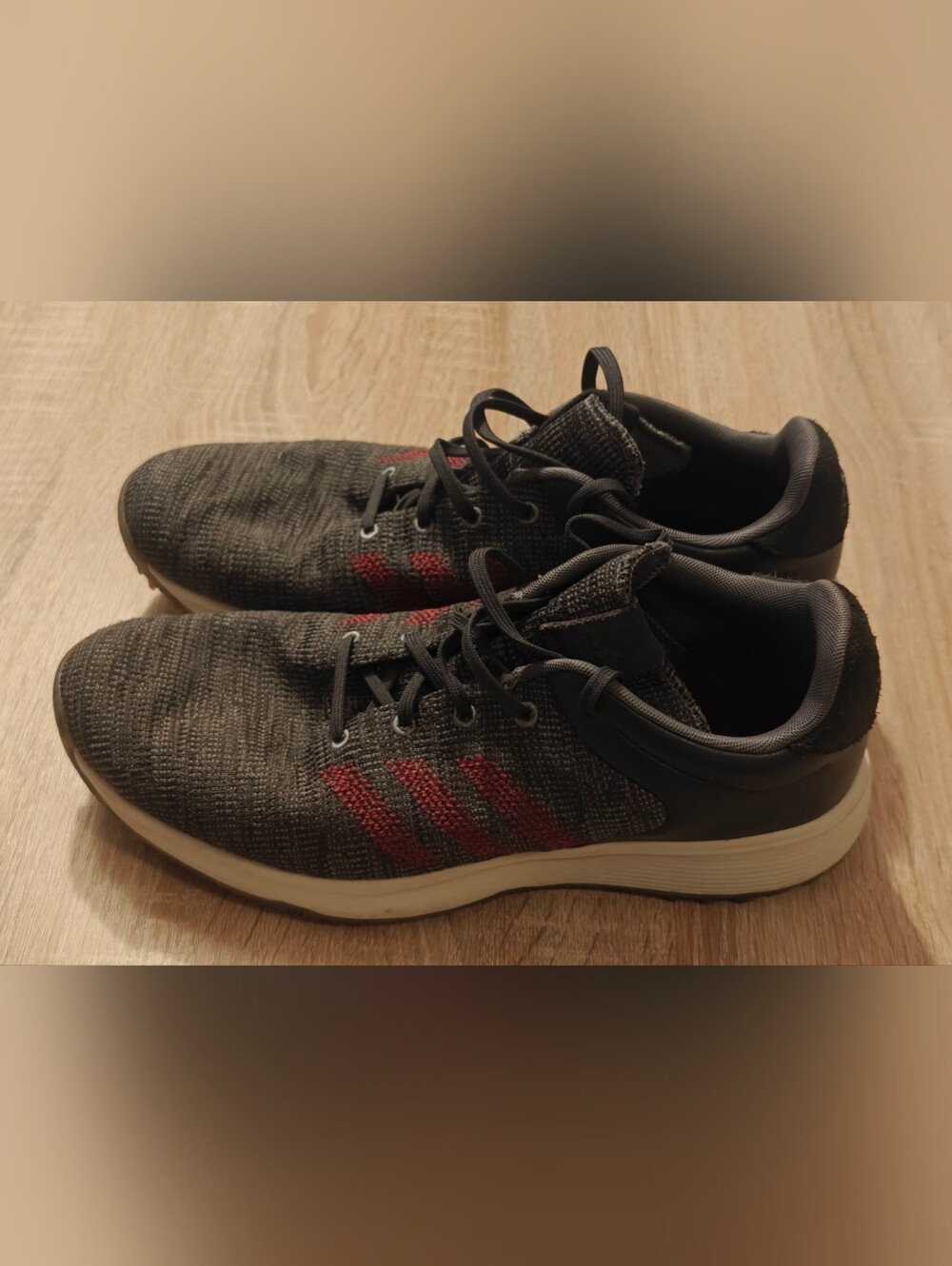 adidas Evolution Men’s 11.5 Gray Red Low Top Lace Up Sneakers Casual Shoes